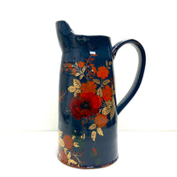 Poppy pitcher